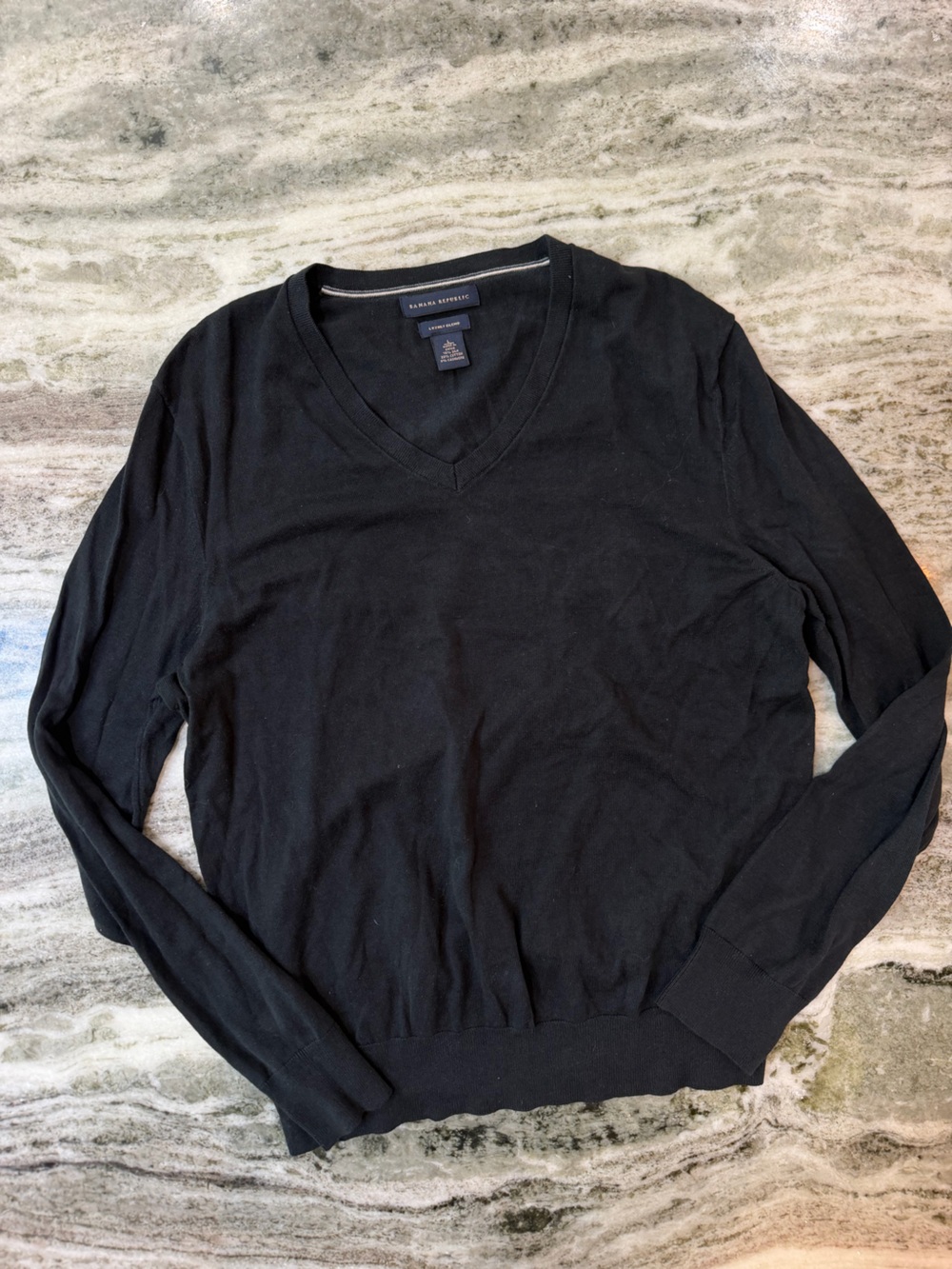 Banana Republic Silk V-Neck Men's Sweater
Navy Blue